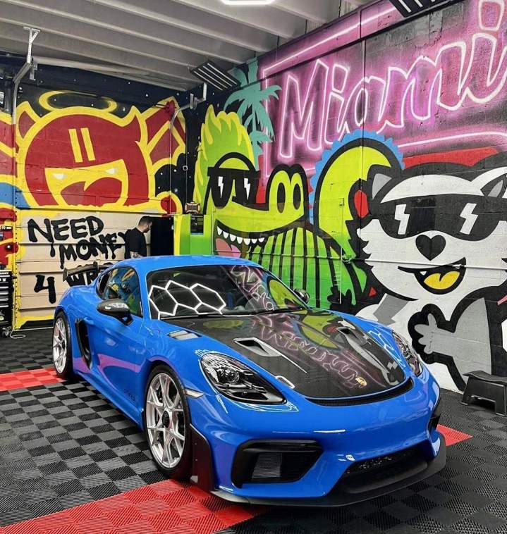 Custom Wrapping Kendall